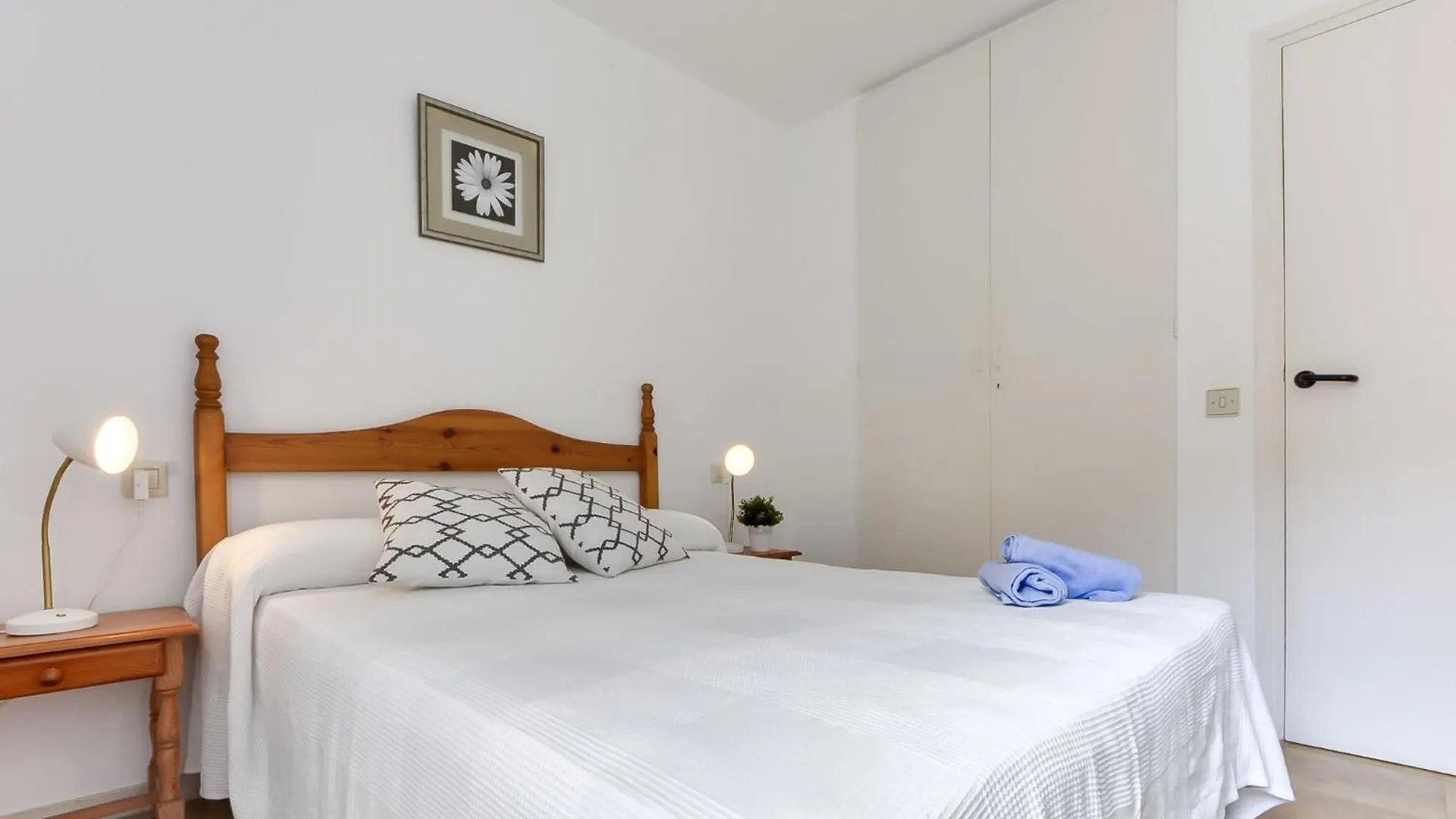 Apartment Platja De Roses-5 By Interhome